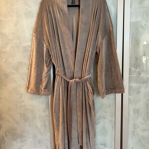Skims kimono style velour robe